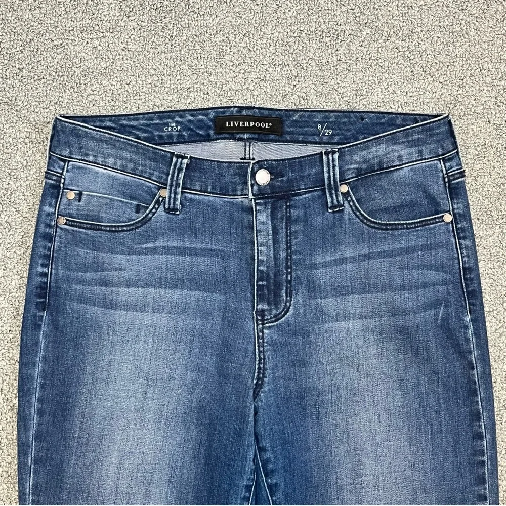 Liverpool The Crop Denim Jeans Womens Size 8 Blue Embroidered Raw Hems - Picture 2 of 15